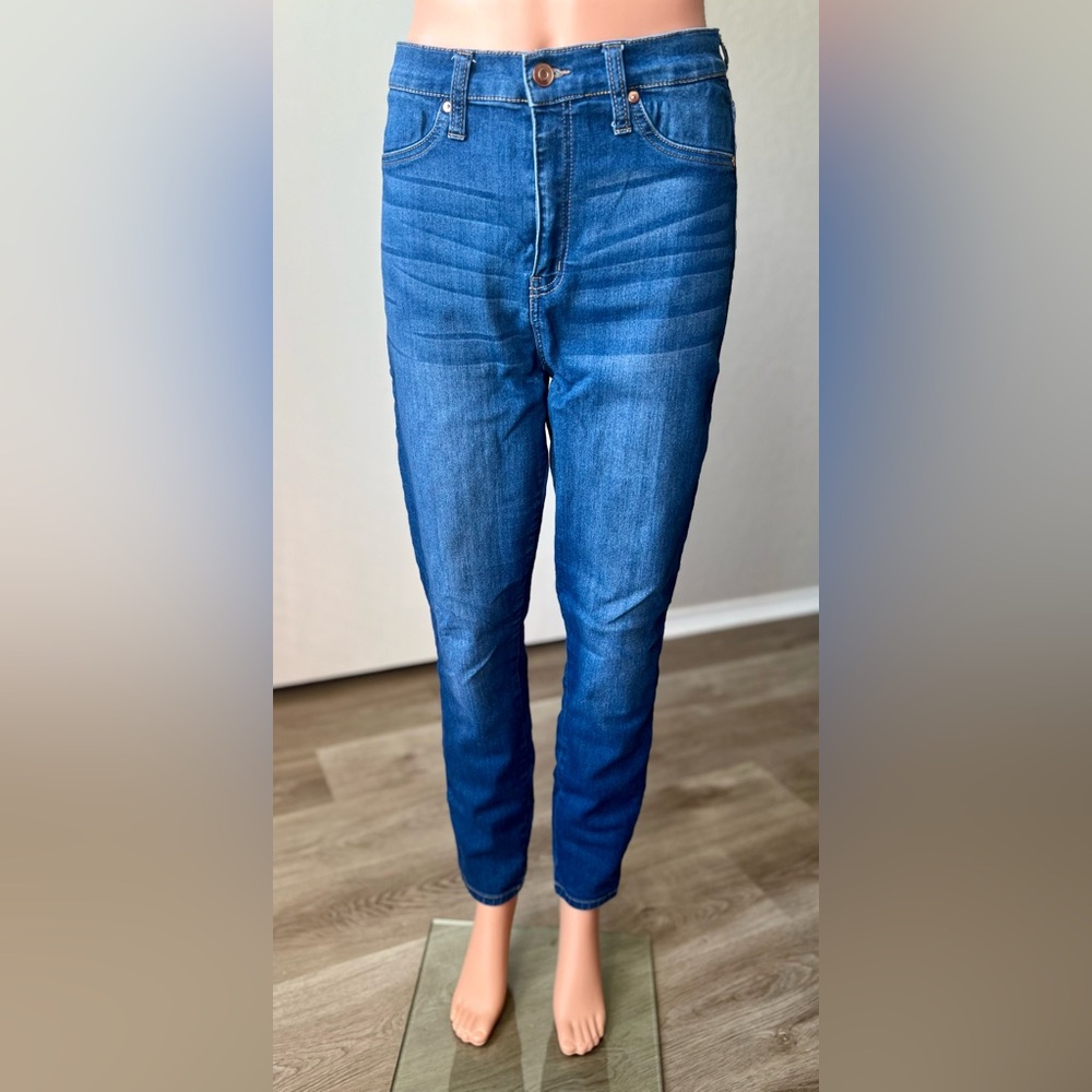 Celebrity Pink Women's Blue Jeans